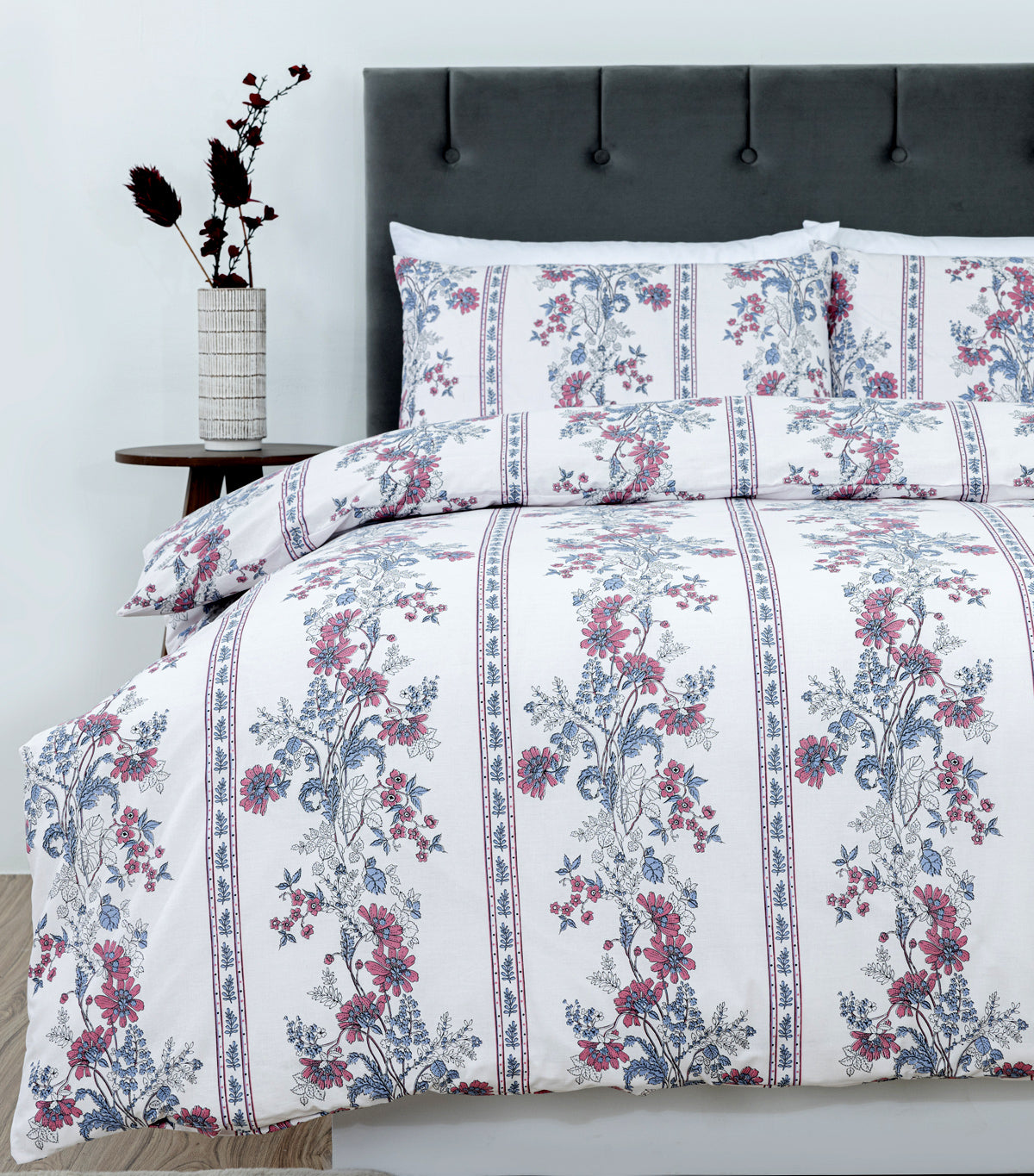 T-144 Easy Care Bed Sheet Set Sketchy
