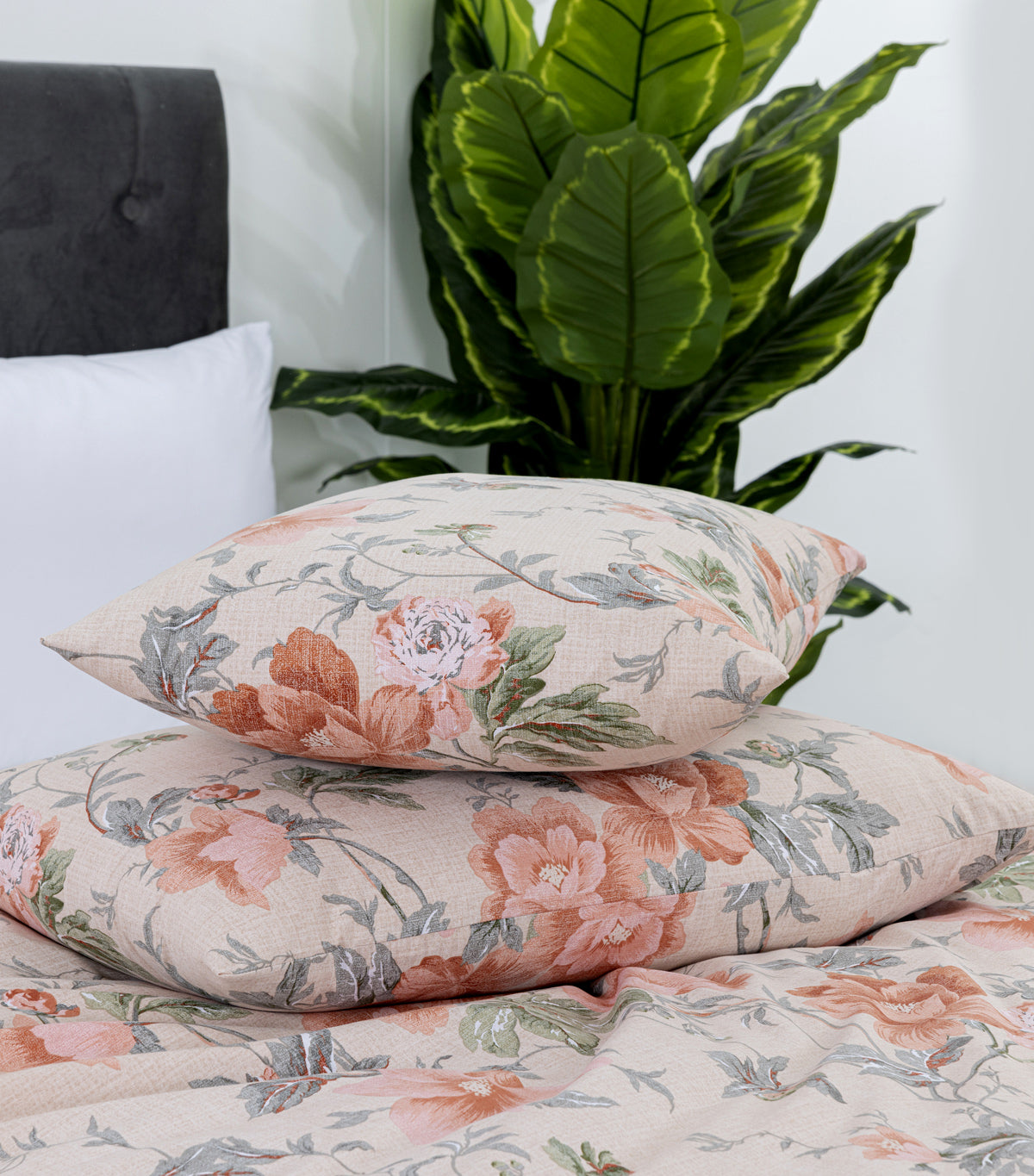 T-144 Easy Care Bed Sheet Set Grace