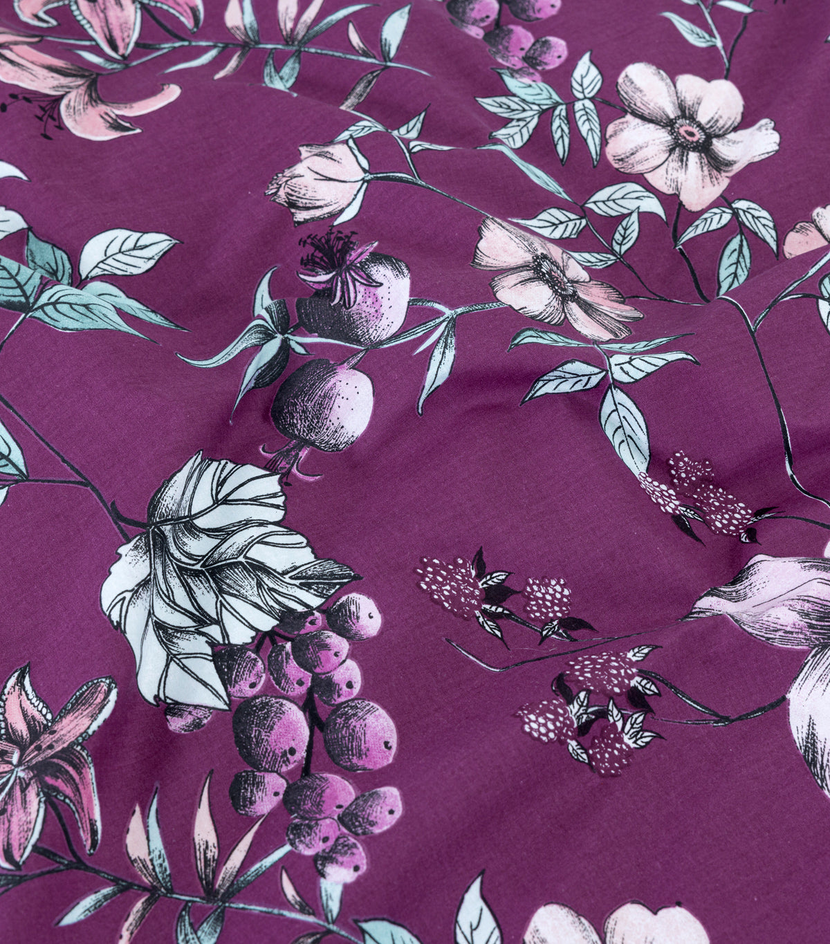 T-144 Easy Care Bed Sheet Set Roseane