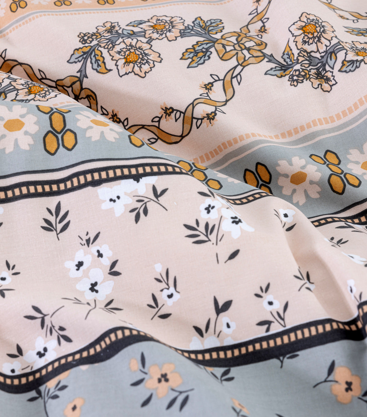 T-144 Easy Care Bed Sheet Set English