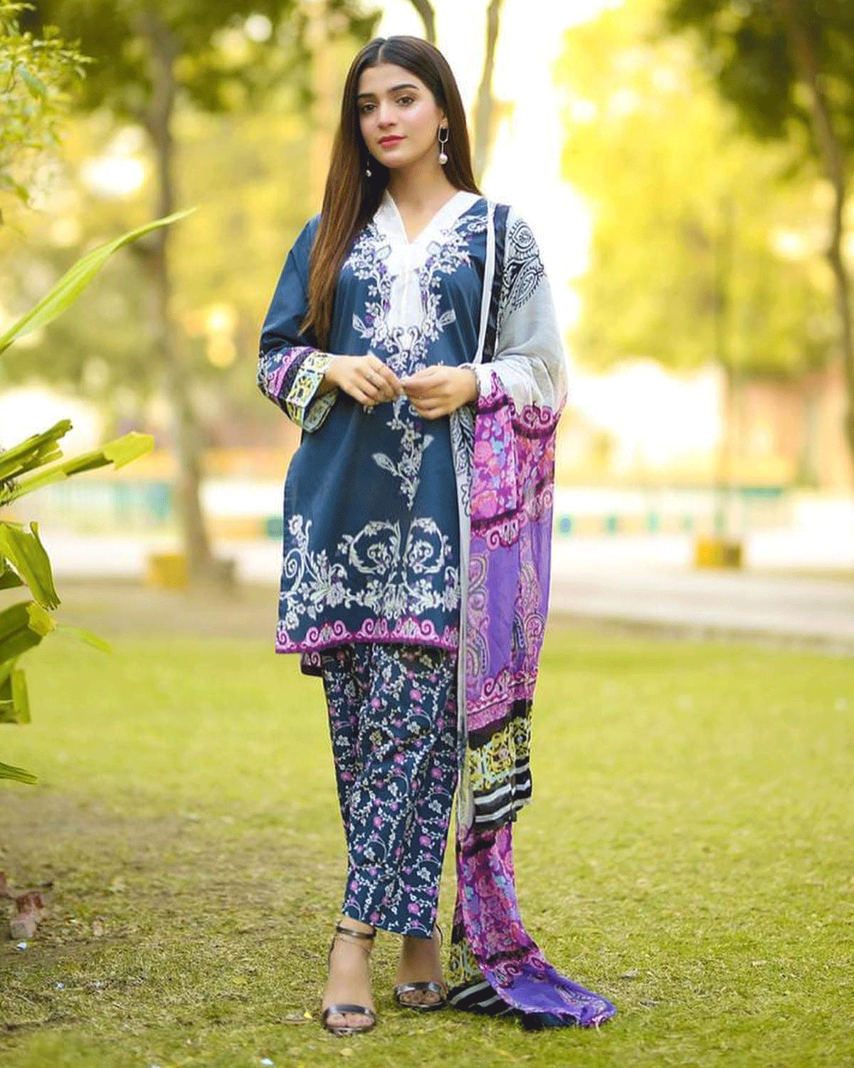 LAIBA KHAN IN NOURHAN CAMBRIC